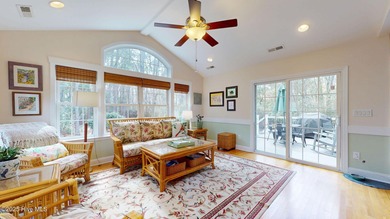 Located in the desirable Harbour Pointe section of Fairfield on Harbour Point Golf Club in North Carolina - for sale on GolfHomes.com, golf home, golf lot