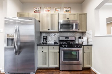 Beautiful Craftsman Home in the heart of the North Oak Cliff on Stevens Park Golf Course in Texas - for sale on GolfHomes.com, golf home, golf lot