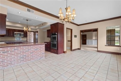 Elegant 4-Bedroom Home Overlooking the Golf Course
Welcome to on Ormond Country Club in Louisiana - for sale on GolfHomes.com, golf home, golf lot