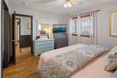 RARE FIND! TURNKEY*FIRST FLOOR*END UNIT*ESTABLISHED RENTAL on Beech Mountain Club in North Carolina - for sale on GolfHomes.com, golf home, golf lot