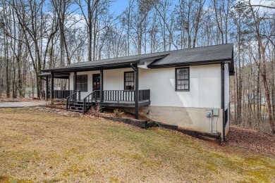Welcome to this charming 3 BR/1.5 BA ranch in a cul de sac home on Fairfield Plantation Golf and Country Club in Georgia - for sale on GolfHomes.com, golf home, golf lot