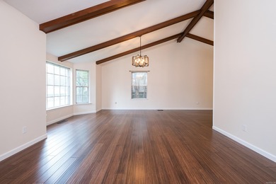 Discover this spacious 4 Bedroom/3 Bath home in the highly on Pleasant Valley Country Club in Arkansas - for sale on GolfHomes.com, golf home, golf lot