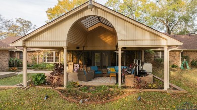 Must See: This large entryway invites you to fall in love with on Meadowbrook Country Club in Texas - for sale on GolfHomes.com, golf home, golf lot