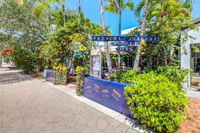 One of the 4 Largest units in The Lucerne. Penthouse Corner Unit on Lake Worth Municipal Golf Course in Florida - for sale on GolfHomes.com, golf home, golf lot