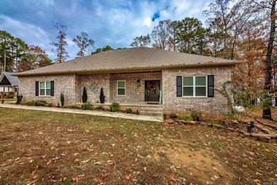 This home was built in 2023, NEW. The location is very desirable on Thunderbird Country Club in Arkansas - for sale on GolfHomes.com, golf home, golf lot