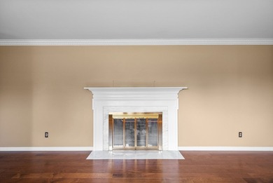 Prime location located on the golf course! This beautiful and on Hopkinsville Golf and Country Club in Kentucky - for sale on GolfHomes.com, golf home, golf lot