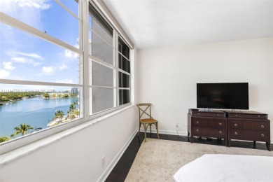 A boater's paradise in the heart of Miami Beach, Residence 8D on  in Florida - for sale on GolfHomes.com, golf home, golf lot