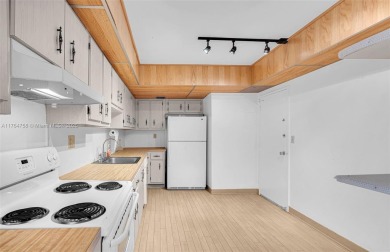 Exceptionally large. 1700 sq ft interior 2-2 split bedroom unit on The Diplomat Golf Resort and Spa in Florida - for sale on GolfHomes.com, golf home, golf lot