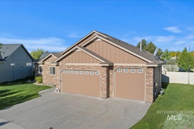 The kind of home you dream about! Nestled in a peaceful on Hunters Point Golf Club in Idaho - for sale on GolfHomes.com, golf home, golf lot