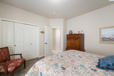 MLS# 284759 Welcome to 4222 W 32nd Ave, an elegant Tuscan-style on Canyon Lakes Golf Course in Washington - for sale on GolfHomes.com, golf home, golf lot