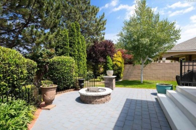 MLS# 284759 Welcome to 4222 W 32nd Ave, an elegant Tuscan-style on Canyon Lakes Golf Course in Washington - for sale on GolfHomes.com, golf home, golf lot