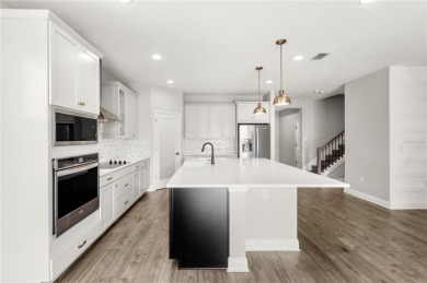 Luxurious 5 bed 3.5 bath home with a generous loft and 2 Car on Kings Ridge Golf Club in Florida - for sale on GolfHomes.com, golf home, golf lot