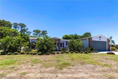 Beautiful Split 2BR 2B home in the resort community of Pine on Pine Lakes Country Club in Florida - for sale on GolfHomes.com, golf home, golf lot