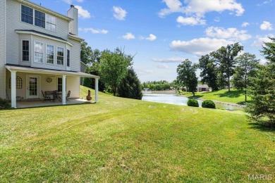 Stunning 4100 sq ft home in the desirable Far Oaks golf course on Far Oaks Golf Club in Illinois - for sale on GolfHomes.com, golf home, golf lot