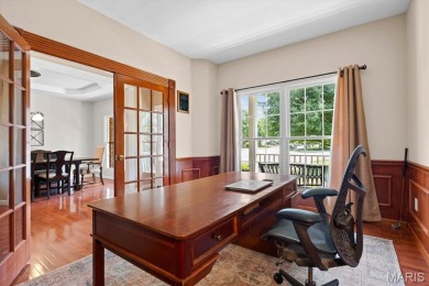 Stunning 4100 sq ft home in the desirable Far Oaks golf course on Far Oaks Golf Club in Illinois - for sale on GolfHomes.com, golf home, golf lot