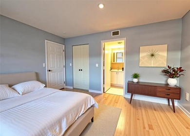 Welcome to this charming corner unit, 2 bed, 2 bath fully on  in Florida - for sale on GolfHomes.com, golf home, golf lot