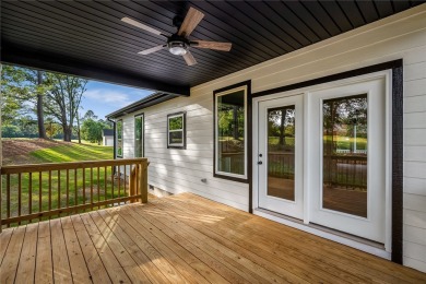 Brand New Luxury Living on the Green!

Embrace the epitome of on Cobbs Glen Country Club in South Carolina - for sale on GolfHomes.com, golf home, golf lot