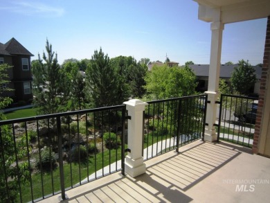 This end unit home provides simplicity of living at an on Eagle Hills Golf Course in Idaho - for sale on GolfHomes.com, golf home, golf lot