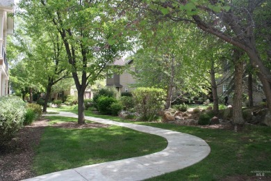 This end unit home provides simplicity of living at an on Eagle Hills Golf Course in Idaho - for sale on GolfHomes.com, golf home, golf lot