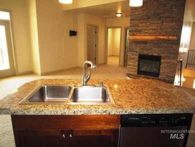 This end unit home provides simplicity of living at an on Eagle Hills Golf Course in Idaho - for sale on GolfHomes.com, golf home, golf lot