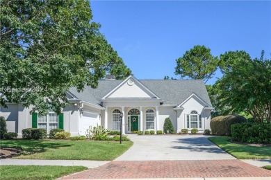 Turn key home! Just move right in! Clean as a whistle! One owner on Crescent Pointe Golf Club in South Carolina - for sale on GolfHomes.com, golf home, golf lot