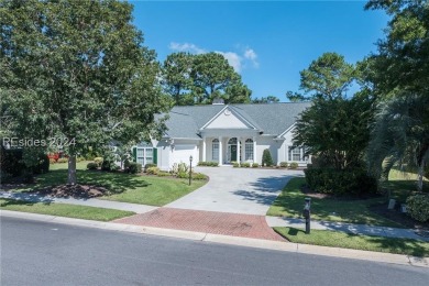 Turn key home! Just move right in! Clean as a whistle! One owner on Crescent Pointe Golf Club in South Carolina - for sale on GolfHomes.com, golf home, golf lot