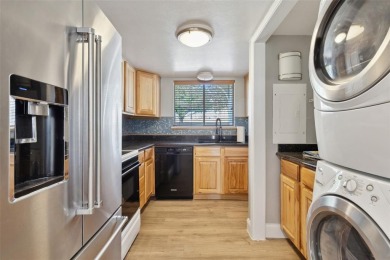 Seller offering $5,000 toward closing costs with an acceptable on Lakeside Village Golf Course in Texas - for sale on GolfHomes.com, golf home, golf lot