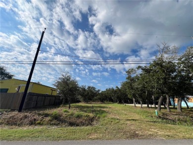 Located in the charming bay town of Fulton, this lot is your on Rockport Country Club in Texas - for sale on GolfHomes.com, golf home, golf lot