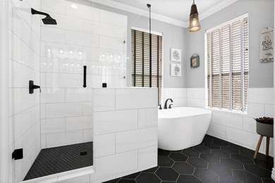 Roof is 1yr old, remodeled in 2022, backs to 10 acres of never on Buffalo Creek Golf Club in Texas - for sale on GolfHomes.com, golf home, golf lot