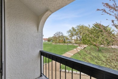 Seller offering $5,000 toward closing costs with an acceptable on Lakeside Village Golf Course in Texas - for sale on GolfHomes.com, golf home, golf lot