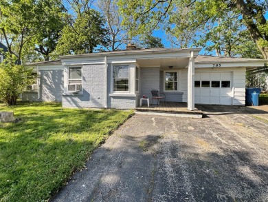 Don't miss your opportunity to own this brick, ranch home on Lincoln Oaks Golf Course in Illinois - for sale on GolfHomes.com, golf home, golf lot