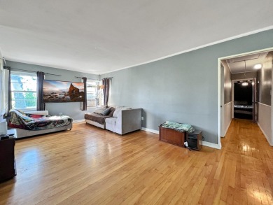Don't miss your opportunity to own this brick, ranch home on Lincoln Oaks Golf Course in Illinois - for sale on GolfHomes.com, golf home, golf lot