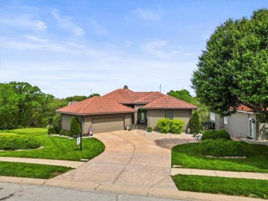 Welcome to this stunning luxury home located in the desirable on Lakewood Oaks Golf Club, Ltd. in Missouri - for sale on GolfHomes.com, golf home, golf lot