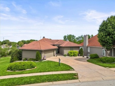 Welcome to this stunning luxury home located in the desirable on Lakewood Oaks Golf Club, Ltd. in Missouri - for sale on GolfHomes.com, golf home, golf lot