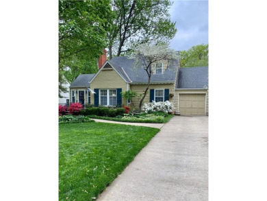Charming Home in the Heart of the *Golden Triangle* of Fairway! on Mission Hills Country Club in Kansas - for sale on GolfHomes.com, golf home, golf lot