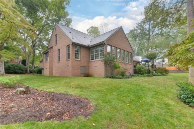 Fabulous in every way! This home offers gracious living with a on Fords Colony Country Club in Virginia - for sale on GolfHomes.com, golf home, golf lot