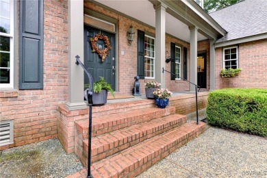 Fabulous in every way! This home offers gracious living with a on Fords Colony Country Club in Virginia - for sale on GolfHomes.com, golf home, golf lot