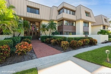 Penthouse condo remodeled with high end finishes. 2 br, 2 ba on Martin County Golf Course in Florida - for sale on GolfHomes.com, golf home, golf lot