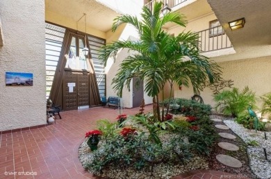 Penthouse condo remodeled with high end finishes. 2 br, 2 ba on Martin County Golf Course in Florida - for sale on GolfHomes.com, golf home, golf lot