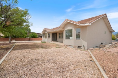 Set in a quiet cul-de-sac next to Bloomington Hills Park and on St. George Golf Course in Utah - for sale on GolfHomes.com, golf home, golf lot