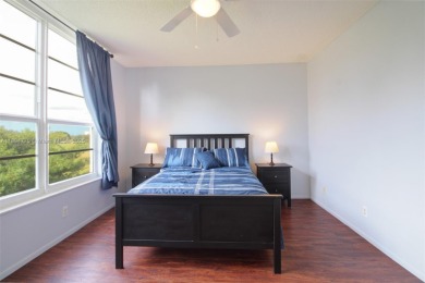 Move-in ready & fully furnished! Beautifully renovated 2-bed on Palm-Aire Country Club and Resort - The Oaks in Florida - for sale on GolfHomes.com, golf home, golf lot