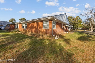 Thinking of downsizing or looking for a peaceful 55+ on Keswick Village Golf Course in New Jersey - for sale on GolfHomes.com, golf home, golf lot