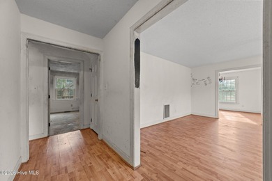 Located in a well-established neighborhood on the Northgreen on Benvenue Country Club in North Carolina - for sale on GolfHomes.com, golf home, golf lot