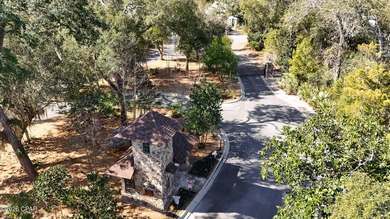 Don't miss this rare opportunity to own the lowest-priced on Bay Point Resort Golf Club in Florida - for sale on GolfHomes.com, golf home, golf lot