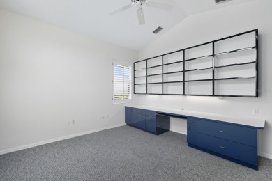 THIS LOVELY LAKEFRONT HOME IS SITUATED IN EATON PLACE, WHICH IS on University Park Country Club in Florida - for sale on GolfHomes.com, golf home, golf lot