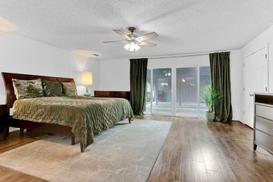 LOCATION, CHARM, AND FULL GUEST HOUSE. Nestled at the end of a on Hide-A-Way Lake Golf Course in Texas - for sale on GolfHomes.com, golf home, golf lot