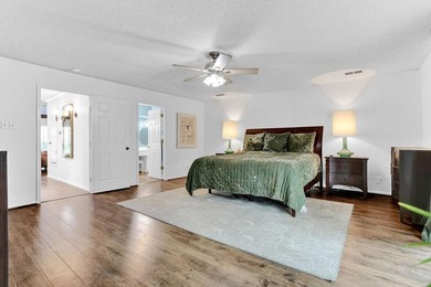 LOCATION, CHARM, AND FULL GUEST HOUSE. Nestled at the end of a on Hide-A-Way Lake Golf Course in Texas - for sale on GolfHomes.com, golf home, golf lot