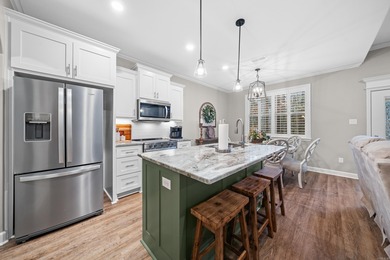 Welcome to this 3 bedroom, 2 bathroom home that is close to all on Isabella Golf Course  in Arkansas - for sale on GolfHomes.com, golf home, golf lot