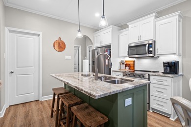 Welcome to this 3 bedroom, 2 bathroom home that is close to all on Isabella Golf Course  in Arkansas - for sale on GolfHomes.com, golf home, golf lot