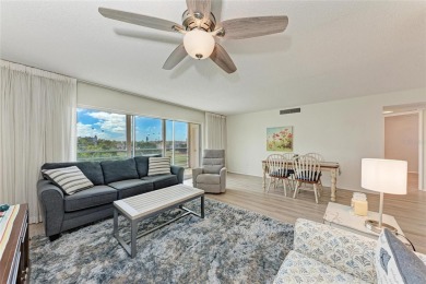 Enjoy this gorgeous Pinebrook-Ironwood end unit condo, turnkey on Pinebrook/Ironwood Golf Course in Florida - for sale on GolfHomes.com, golf home, golf lot